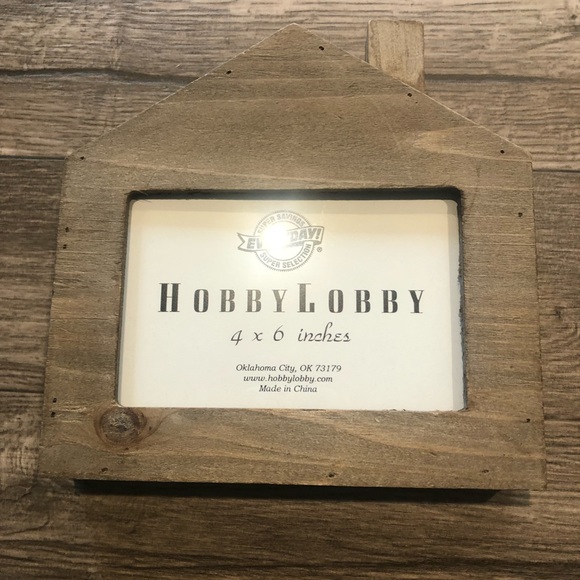 NWT HOBBY LOBBY HOUSE PICTUR FRAME 4x6 LANDSCAPE - Picture 1 of 6